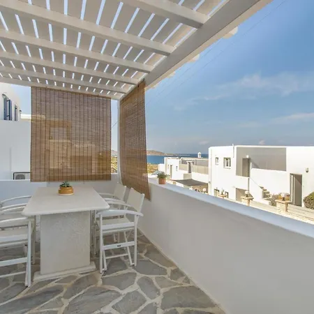 Walk To - 2br House - Piperi