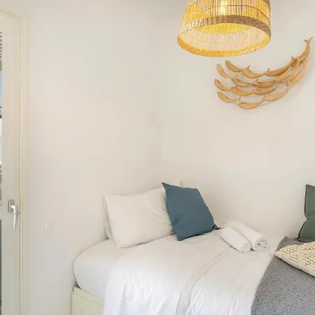 Walk To - 2br House - Piperi 別荘 *