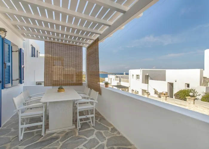 Walk To - 2br House - Piperi