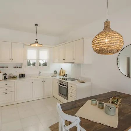 Piperi-2 Bedroom Holiday home Naousa (Paros)