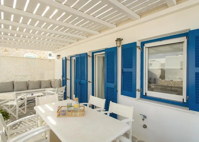 Walk To - 2br House - Piperi Naoussa