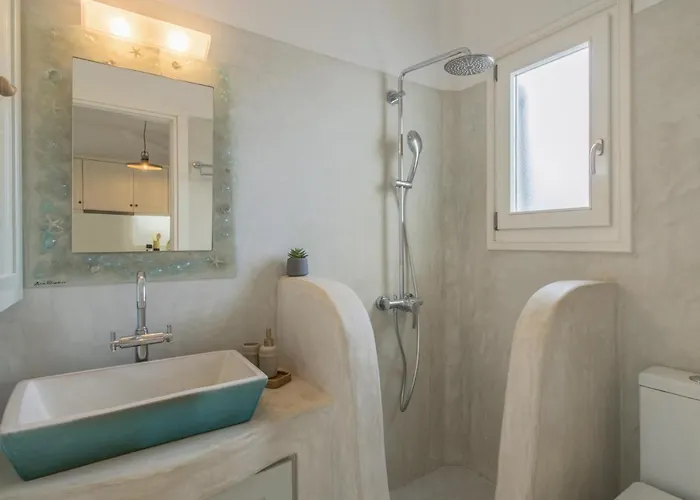 Walk To - 2br House - Piperi Ferienhaus Naoussa