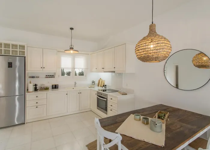 Walk To - 2br House - Piperi Ferienhaus Naoussa